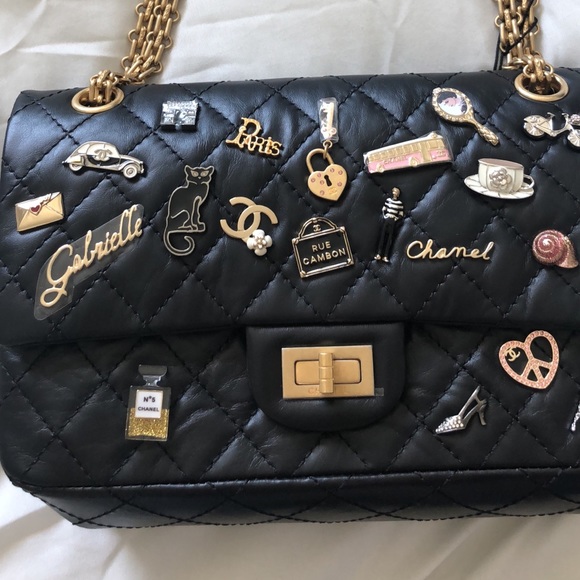 Chanel Black Calfskin Lucky Charms Flap Bag 225 - Picture 3 of 8